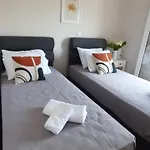 Little Village 里科索翁