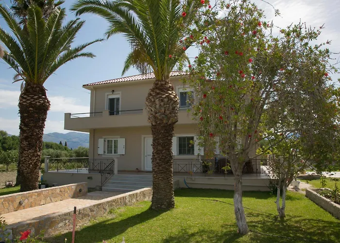 Little Village * Lixouri
